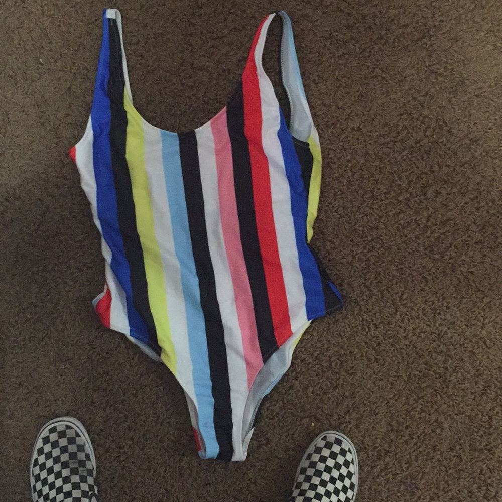 Women’s one piece swimwear